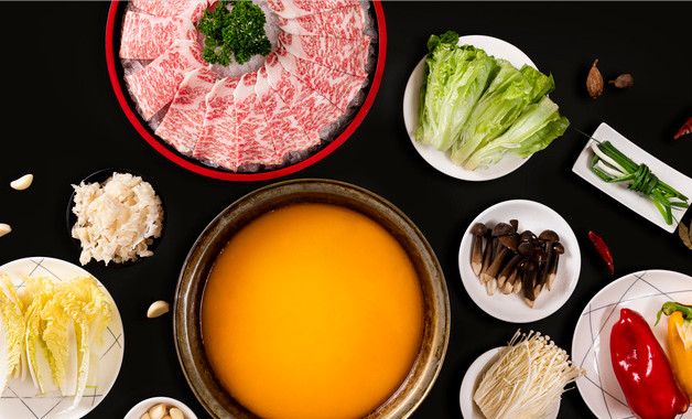 夏季开火锅店