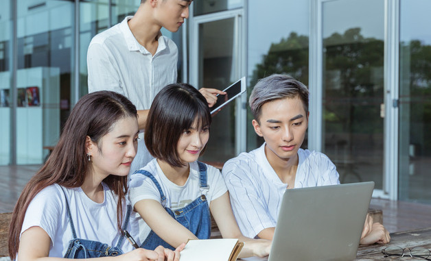 微商成大学生创业首选